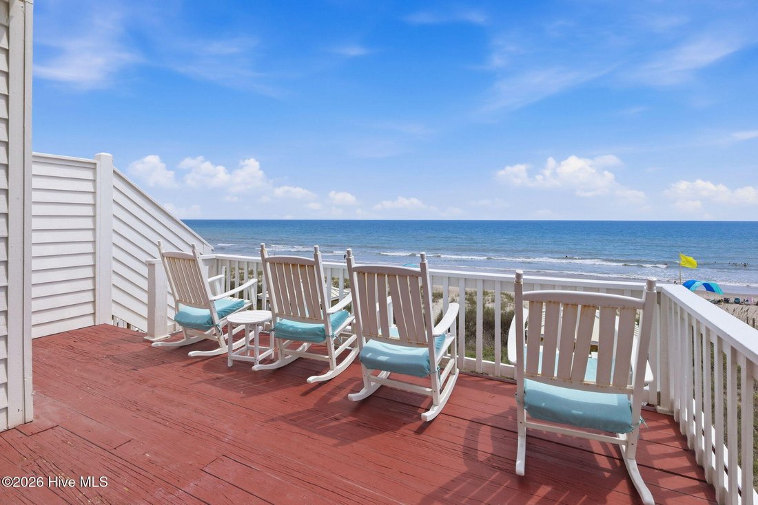 Condo in Emerald Isle, North Carolina, United States 4 - 18706095