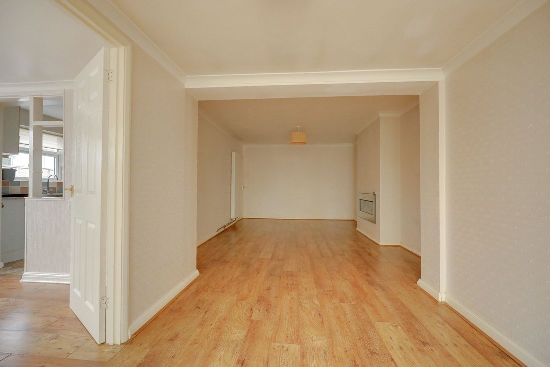Bungalow in Burgess Hill, England 5 - 19052238