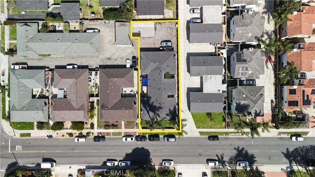 Costa Mesa, California, United States 4 - 19054599