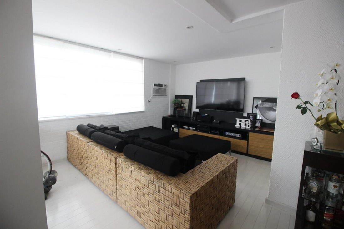 Apartment in Campo Belo, State of São Paulo, Brazil 2 - 19052731