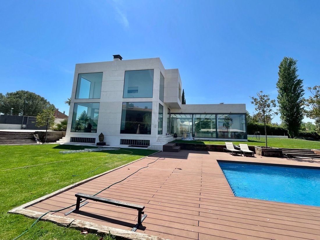 Chalet in La Moraleja, Alcobendas, Comunidad de Madrid 5 - 19054285