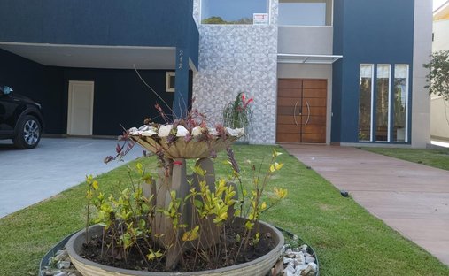 Maison à Residencial Dez (Alphaville), São Paulo, Brésil 1