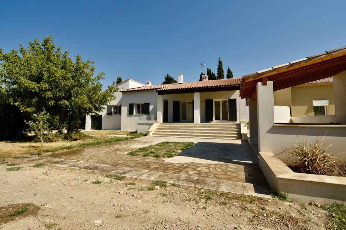 House in Fontvieille, Provence-Alpes-Côte d'Azur, France 5 - 19055358
