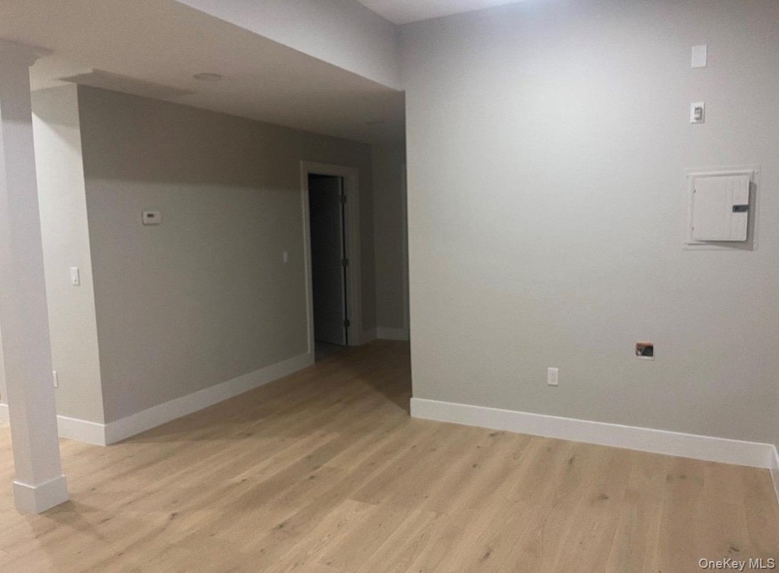 Altro a Mineola, New York, Stati Uniti 3 - 19055118