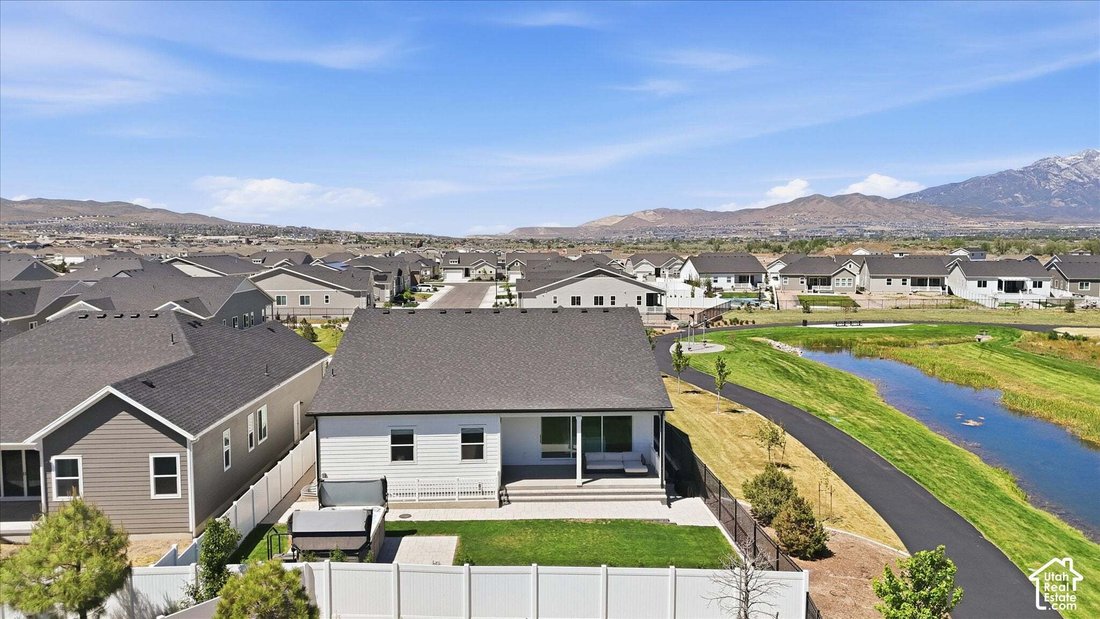 House in Saratoga Springs, Utah, United States 2 - 17933317