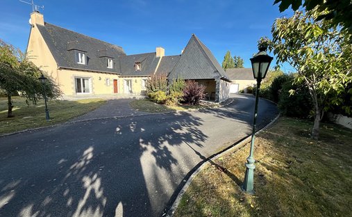 Villa à Le Vivier-sur-Mer, Bretagne, France 1