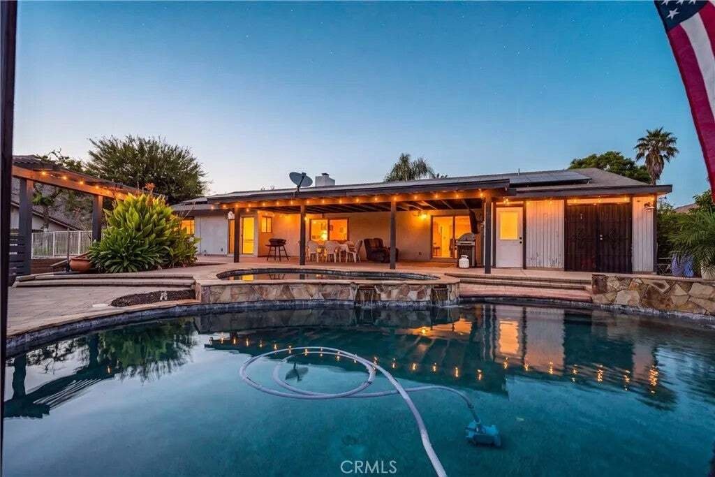 House in Riverside, California, United States 5 - 19054673
