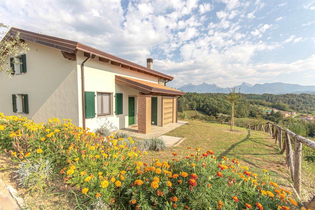 Villa a Fivizzano, Toscana, Italia 4 - 19054269