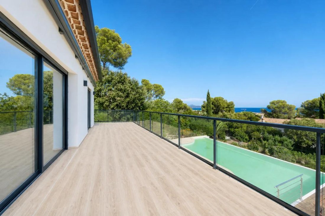 Villa en Fréjus, Provenza-Alpes-Costa Azul, Francia 2 - 18927043