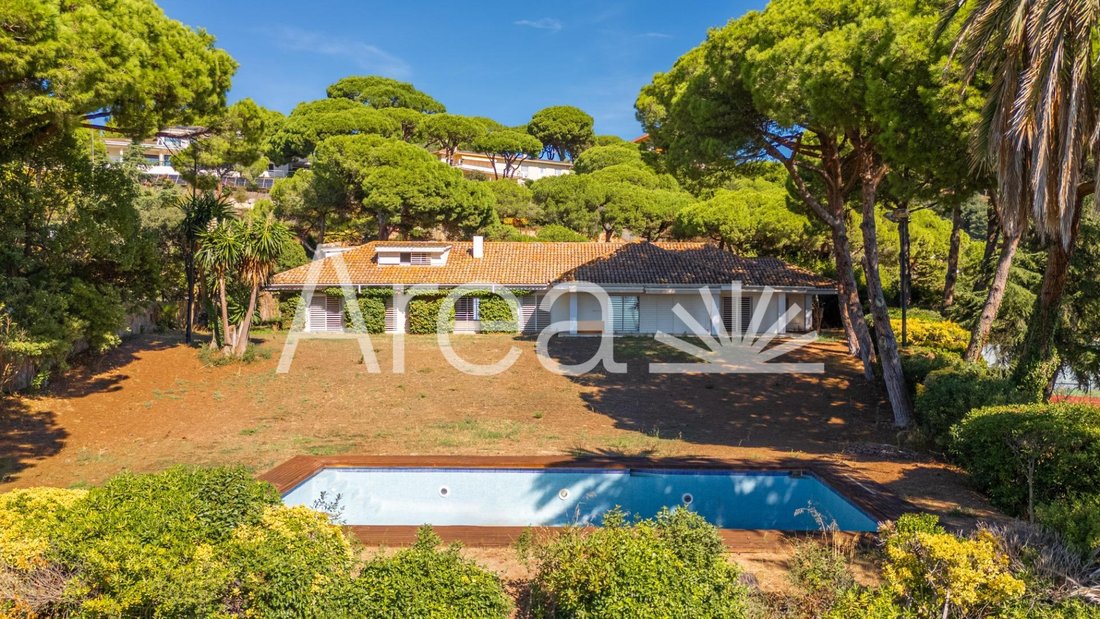 Villa in Sant Andreu de Llavaneres, Catalonia, Spain 4 - 19053780