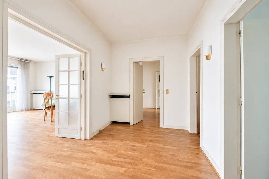 Apartment in Porte Dauphine, Paris 16e Arrondissement, Paris 4 - 19055014