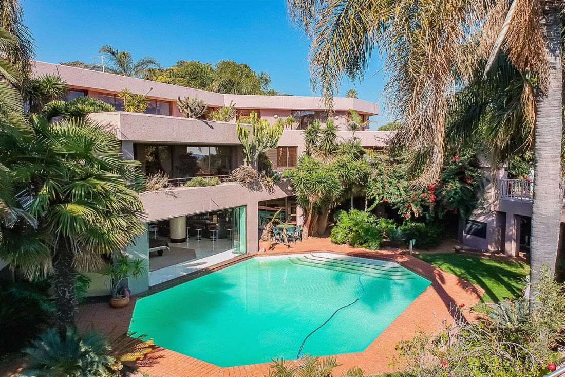 Casa a Bedfordview, Gauteng, Sudafrica 1 - 19055267