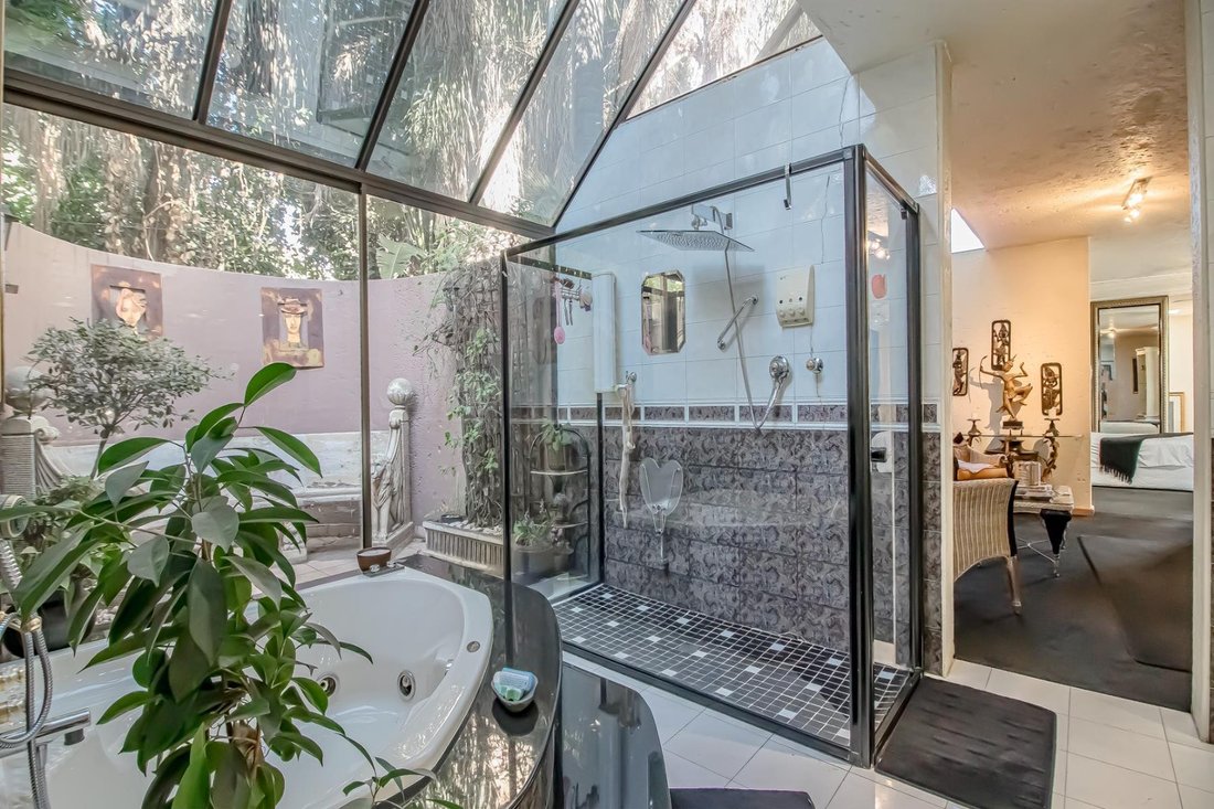 Casa a Bedfordview, Gauteng, Sudafrica 3 - 19055267