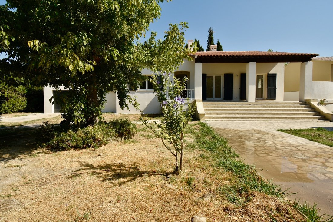 House in Fontvieille, Provence-Alpes-Côte d'Azur, France 4 - 19055358