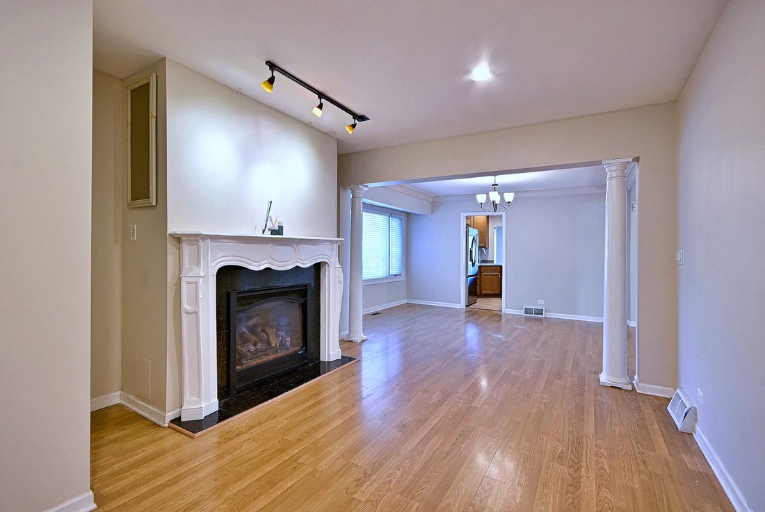 Maison à Elmhurst, Illinois, États-Unis 4 - 19056016