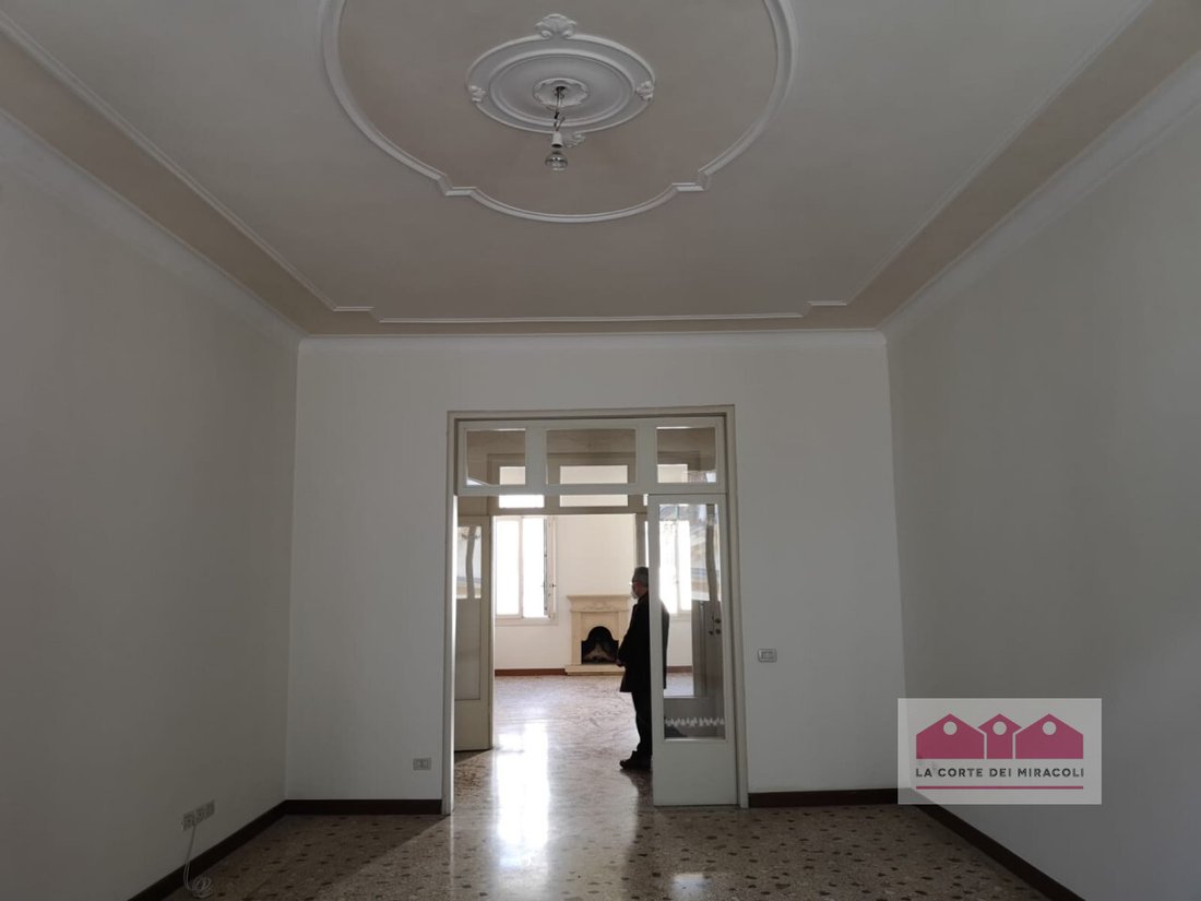Apartment in Centro, Vicenza, Veneto 3 - 15402332