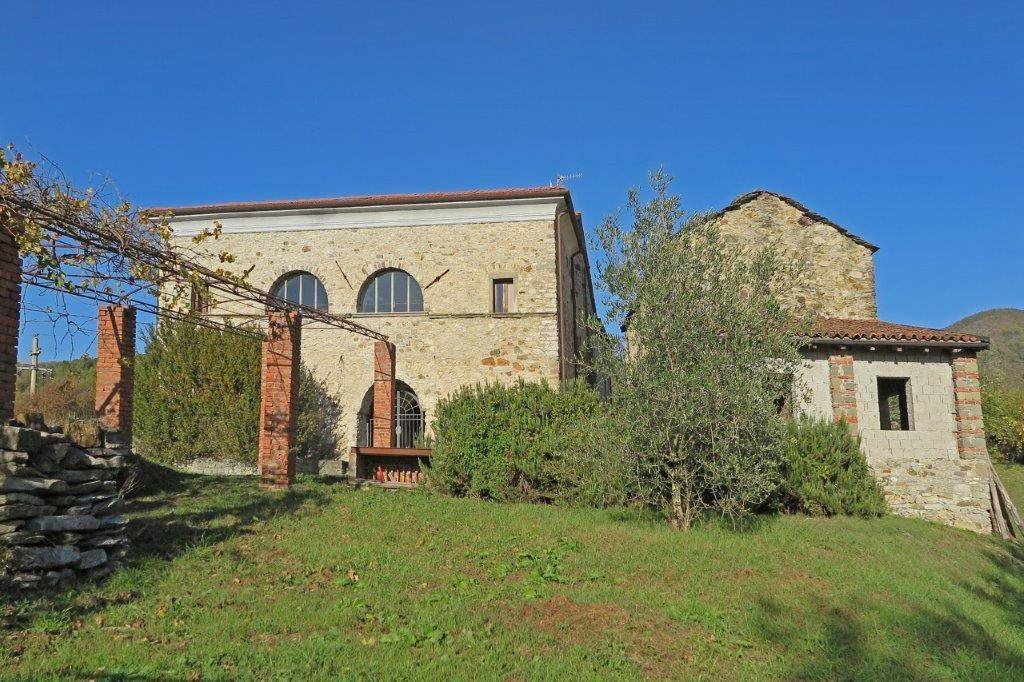 Centro, Pontremoli, Tuscany 3 - 19054321