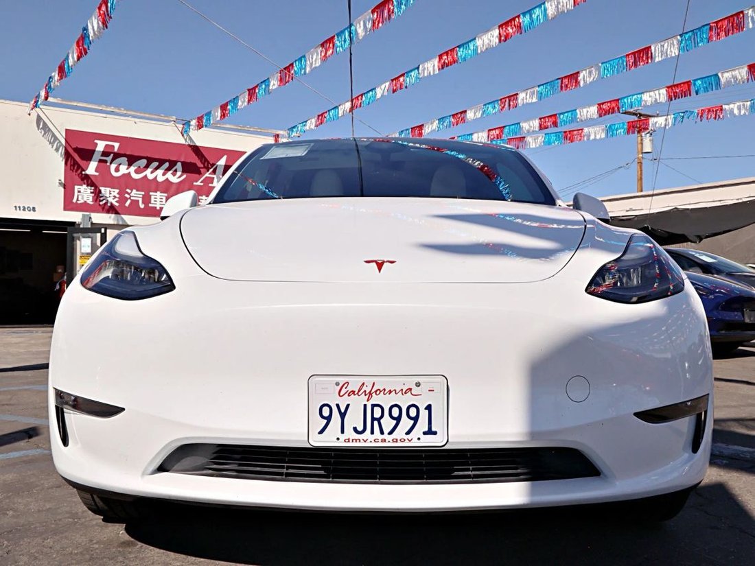 Suv in El Monte, CA, United States 2 - 19055660