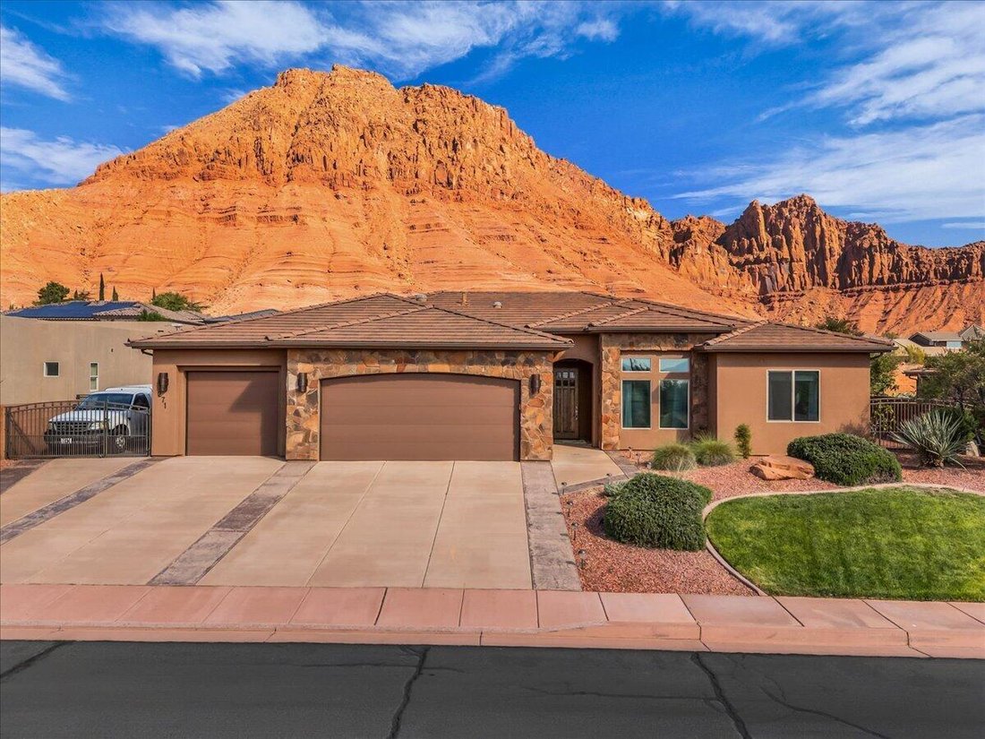 House in Ivins, Utah, United States 1 - 19053702