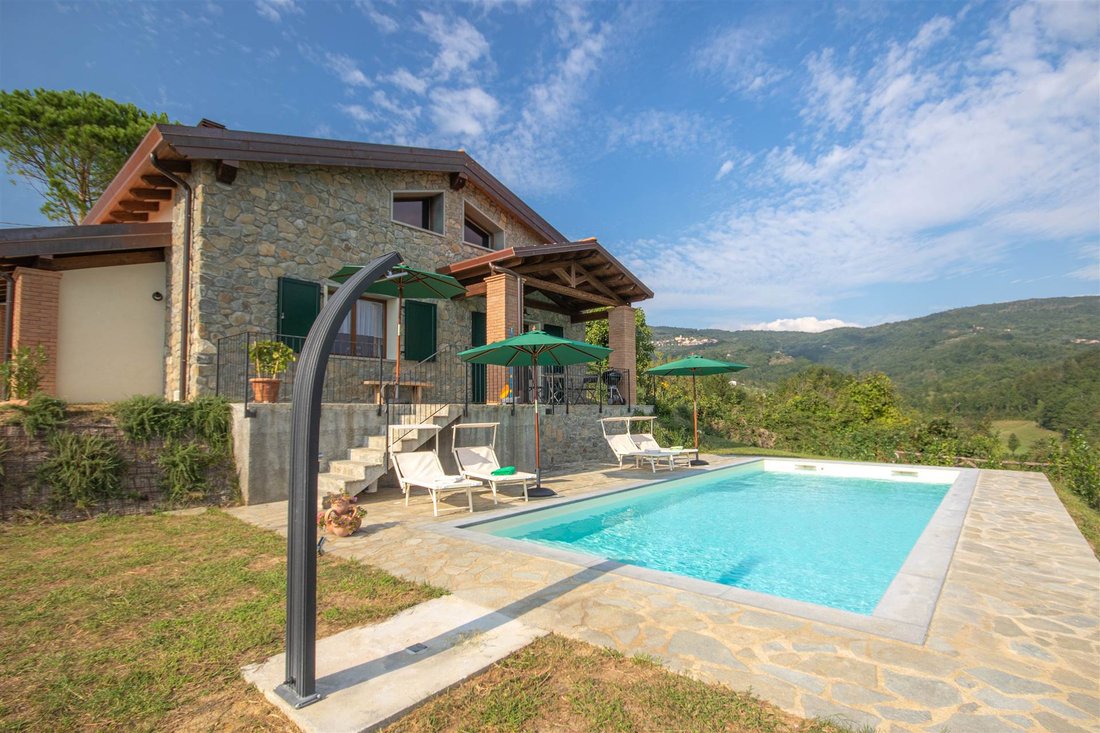 Villa a Fivizzano, Toscana, Italia 2 - 19054269