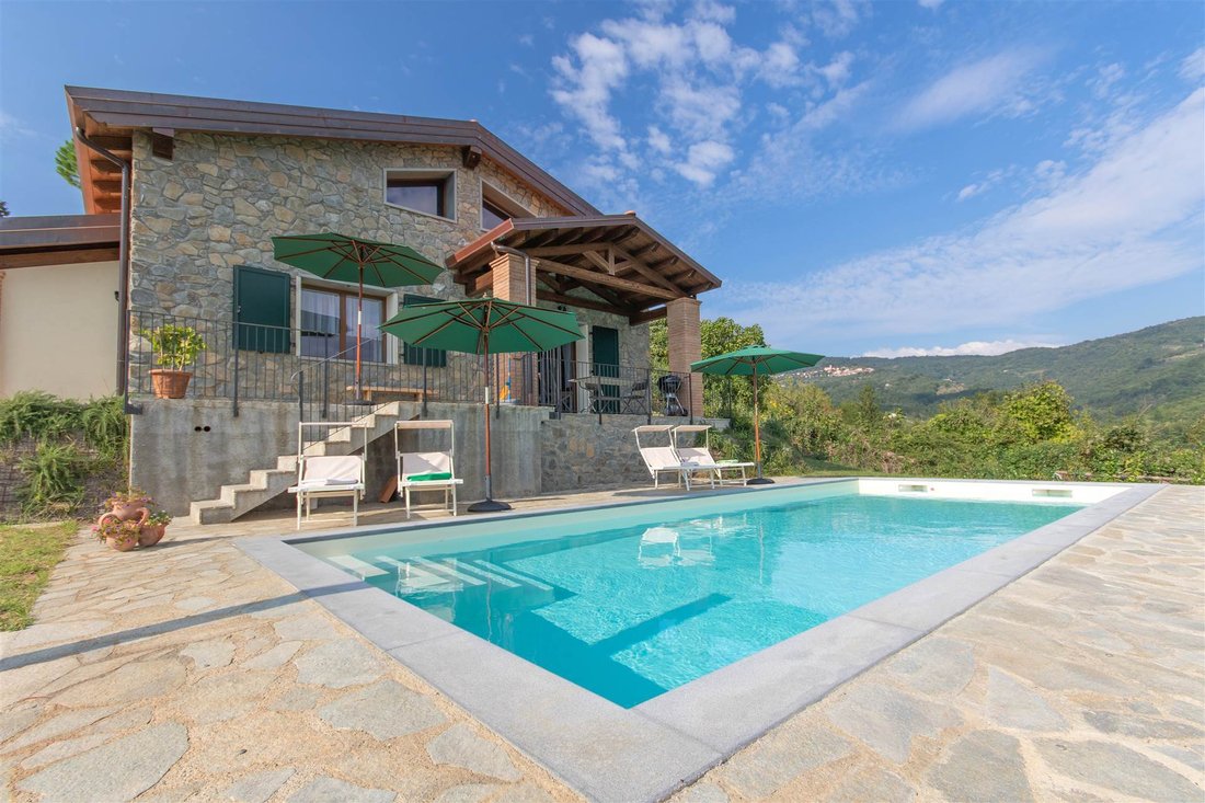 Villa a Fivizzano, Toscana, Italia 1 - 19054269