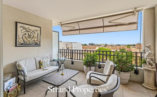 Apartment in Saint-Laurent-du-Var, Provence-Alpes-Côte d'Azur, France 1