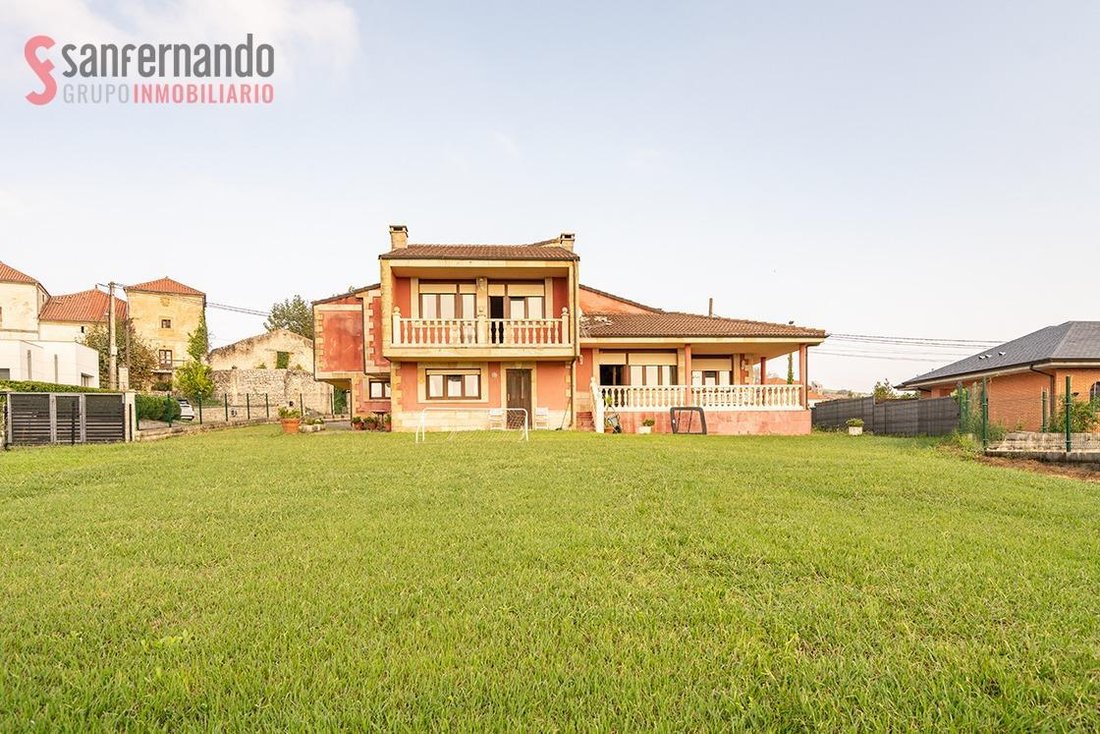 Villa in Santa Cruz de Bezana, Cantabria, Spain 1 - 19053985