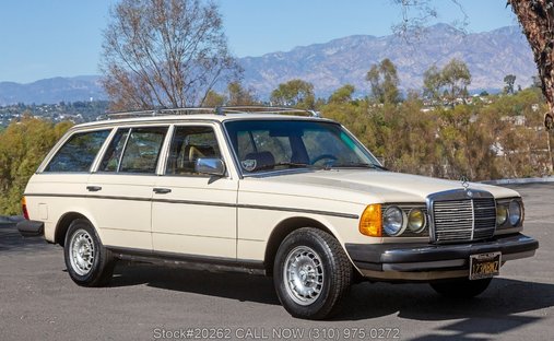 Mercedes-Benz 300TD in Los angeles, ca 1