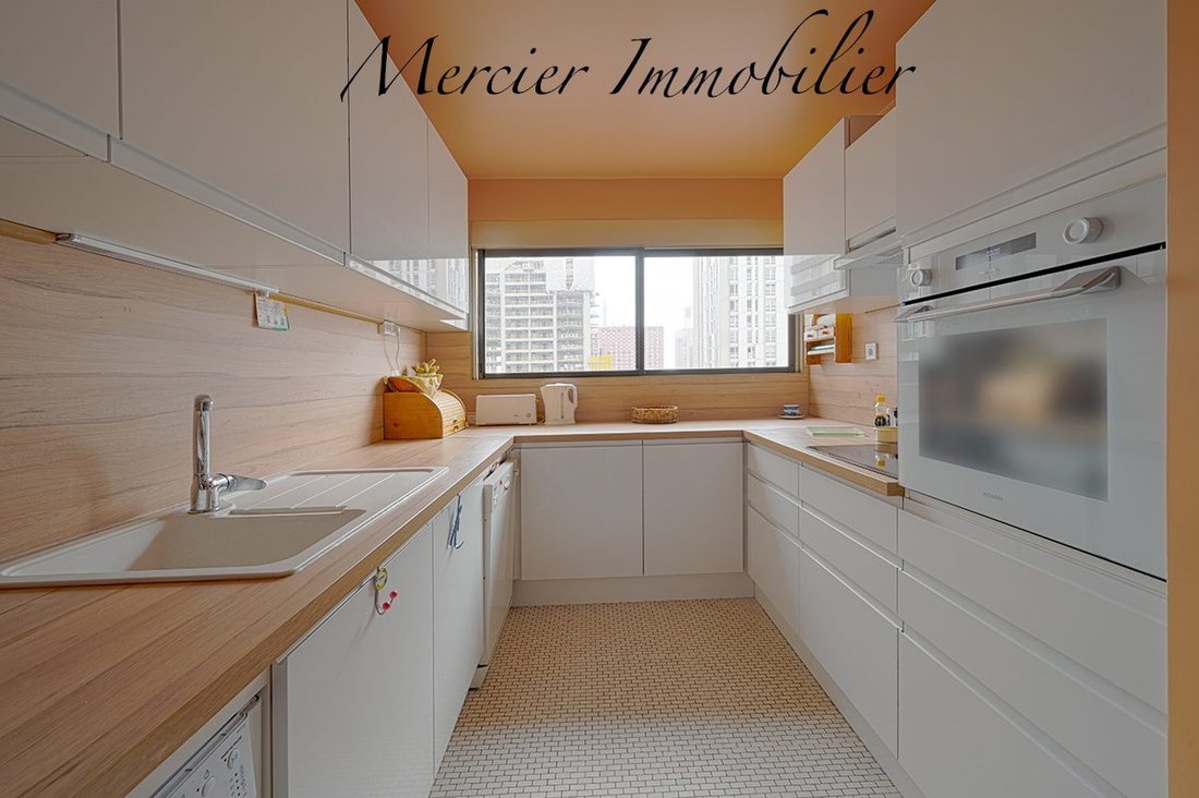 Apartment in Violet Commerce, Paris 15e Arrondissement, Paris 3 - 19056507