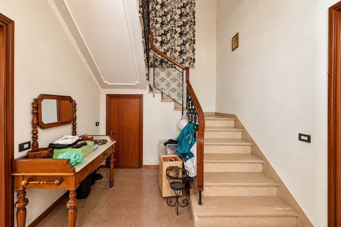 Residenza a Santa Maria, Campi Bisenzio, Toscana 3 - 19054833