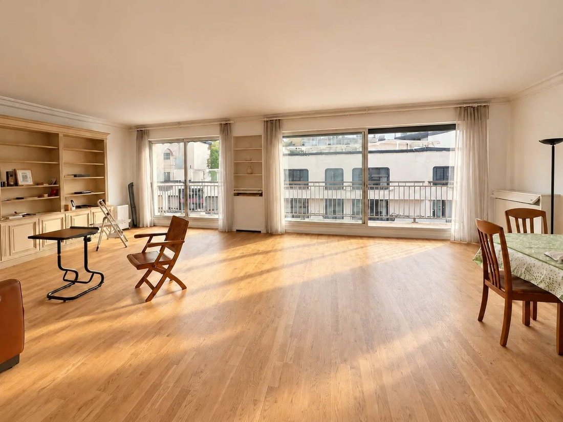 Apartment in Porte Dauphine, Paris 16e Arrondissement, Paris 1 - 19055014