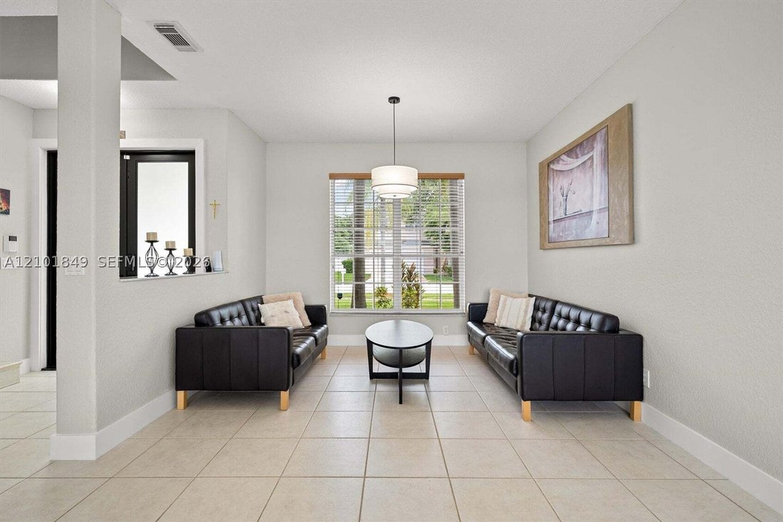 House in Miramar, Florida, United States 4 - 19054418