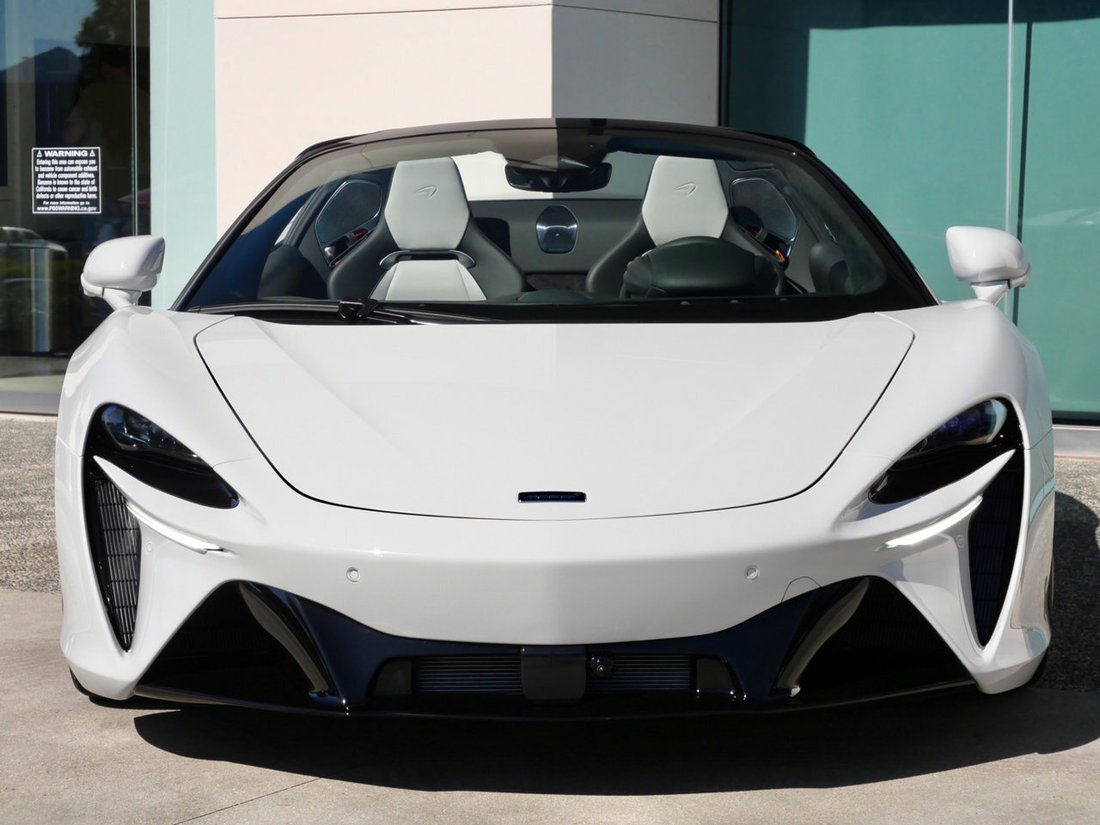 Cabriolet in Thousand Oaks, CA, United States 2 - 19055200