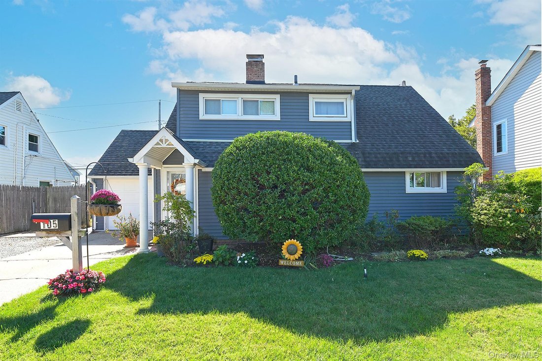 Casa en Levittown, Nueva York, Estados Unidos 2 - 19056200