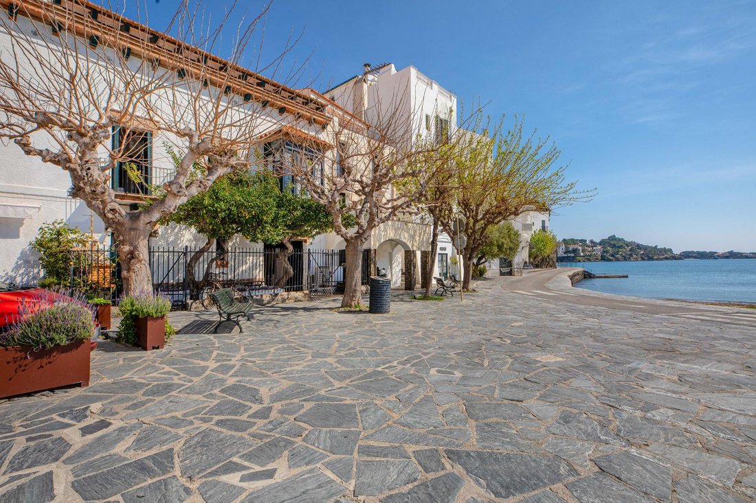 Villa in Cadaques, Catalonia, Spain 3 - 19051365
