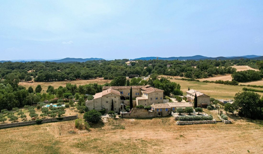 Tenuta a Uzès, Occitania, Francia 2 - 18688243