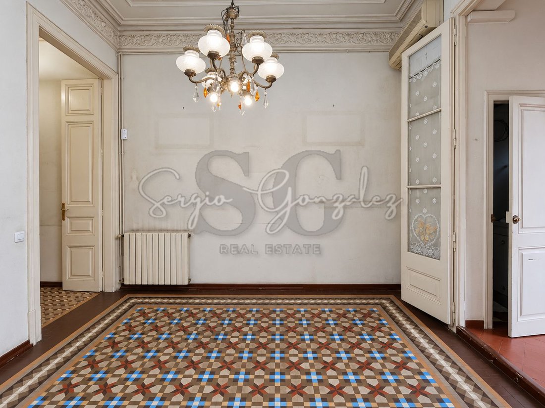 Apartment in Eixample, Barcelona, Spain 4 - 19055437