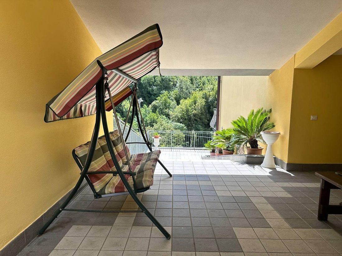 Estate in Fabbriche di Vergemoli, Tuscany, Italy 4 - 19051199