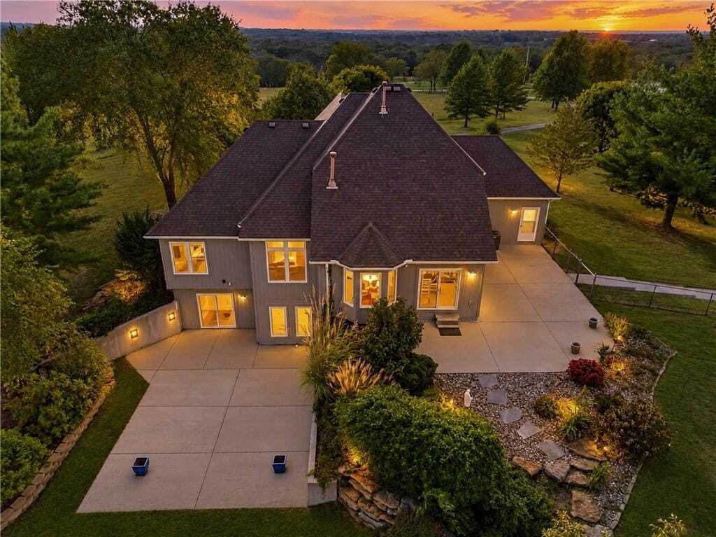 House in Pleasant Hill, Missouri, United States 3 - 19026545
