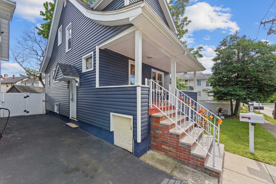 House in Ridgefield Park, New Jersey, United States 4 - 19050804