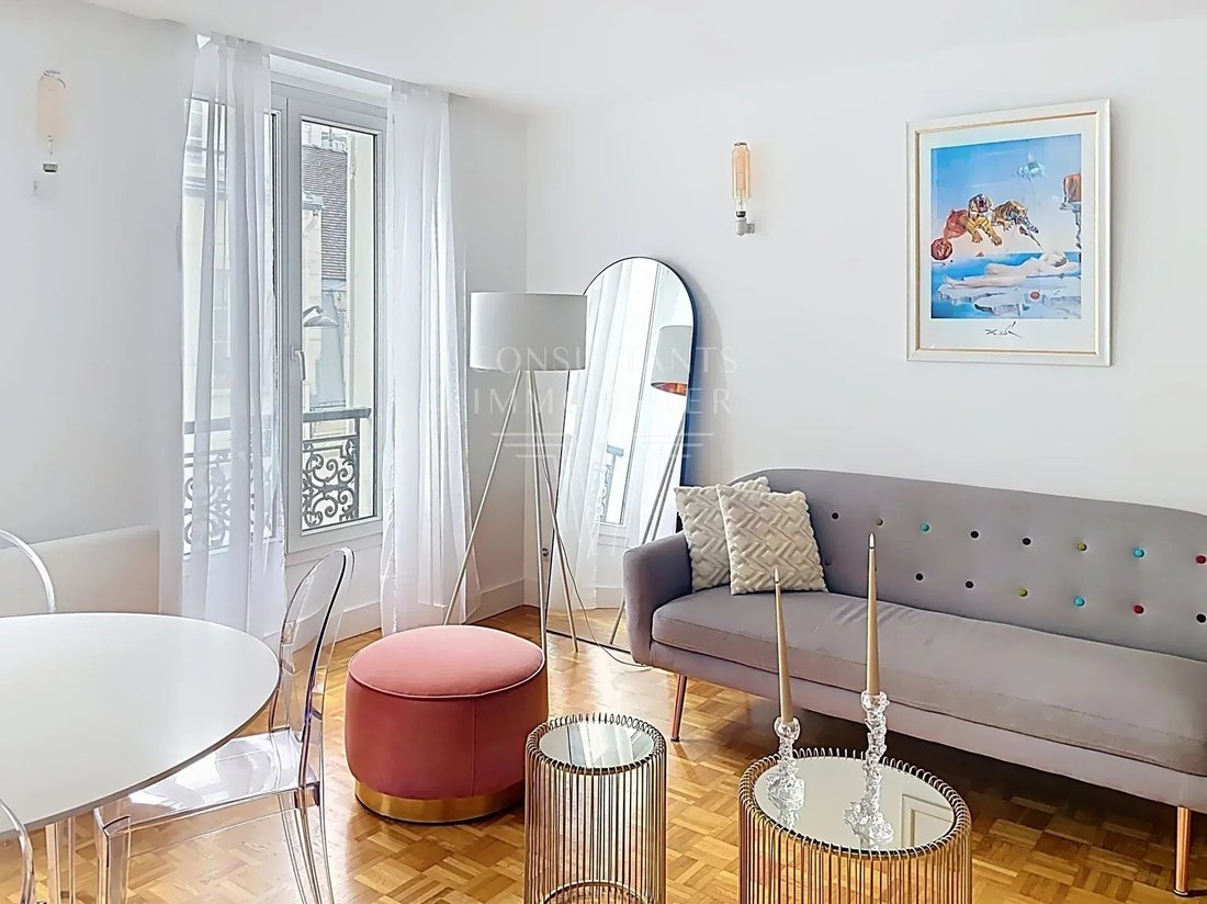 Apartment in Gros Caillou, Paris 7e Arrondissement, Paris 4 - 19051784