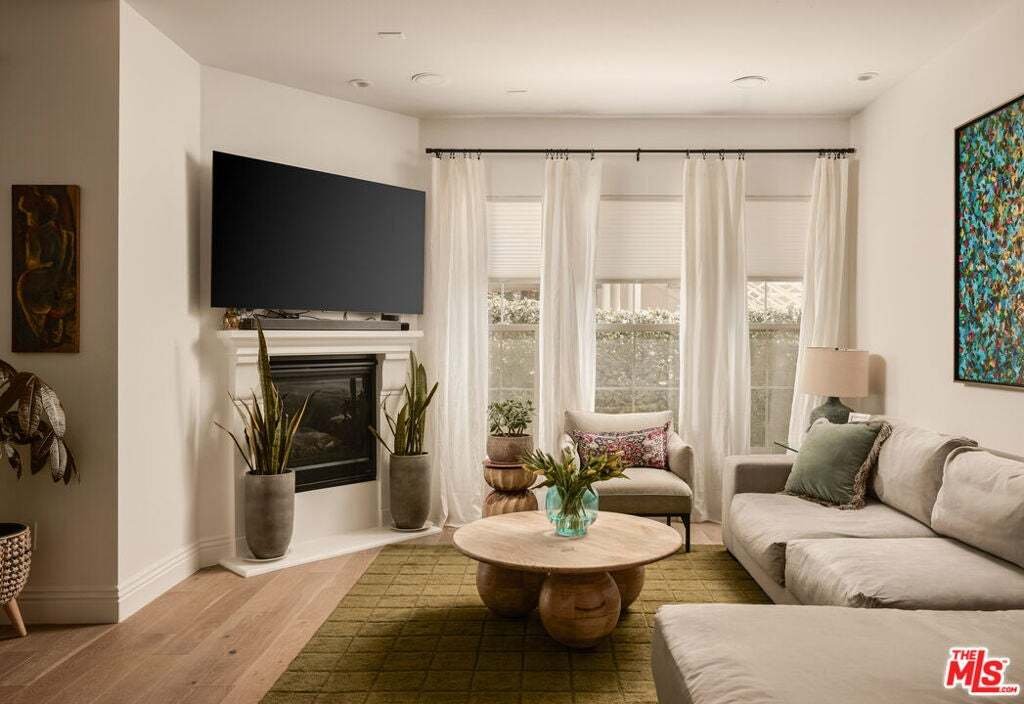 Condo in Los Angeles, California, United States 2 - 19053594