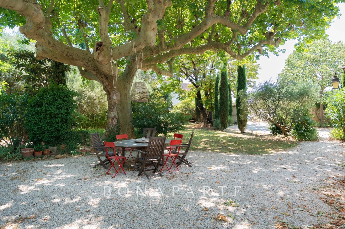 Country House in Saint-Rémy-de-Provence, Provence-Alpes-Côte d'Azur, France 2 - 19052174