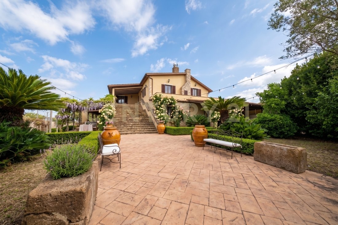 Country House in Bracciano, Lazio, Italy 2 - 19053711