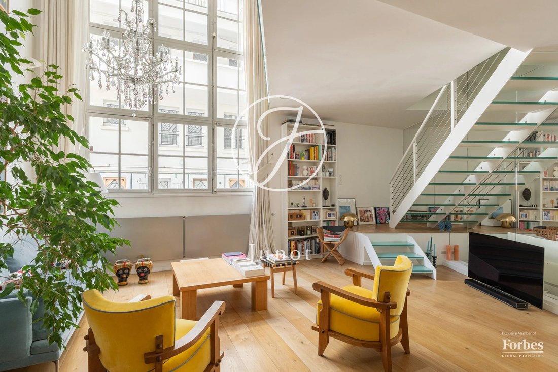 Apartment in Montmartre, Paris 18e Arrondissement, Paris 1 - 19051908