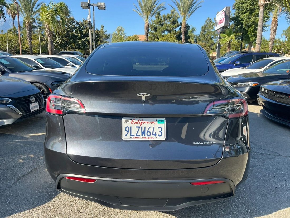Suv in Fontana, CA, United States 5 - 19051759