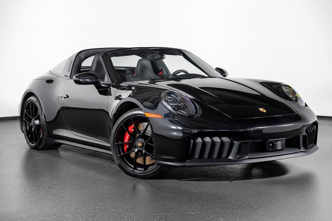 Coupe in Pompano Beach, FL, United States 1 - 19051628
