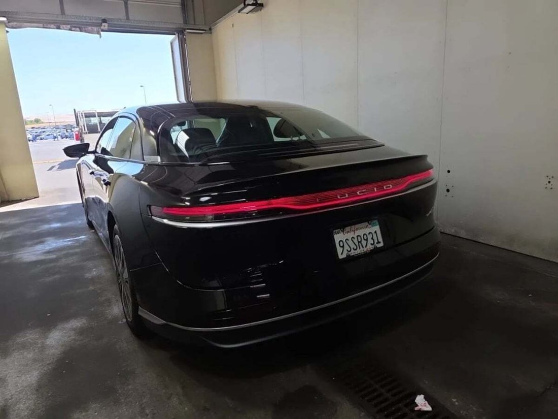 Sedan in Newport Beach, CA, United States 2 - 19051747