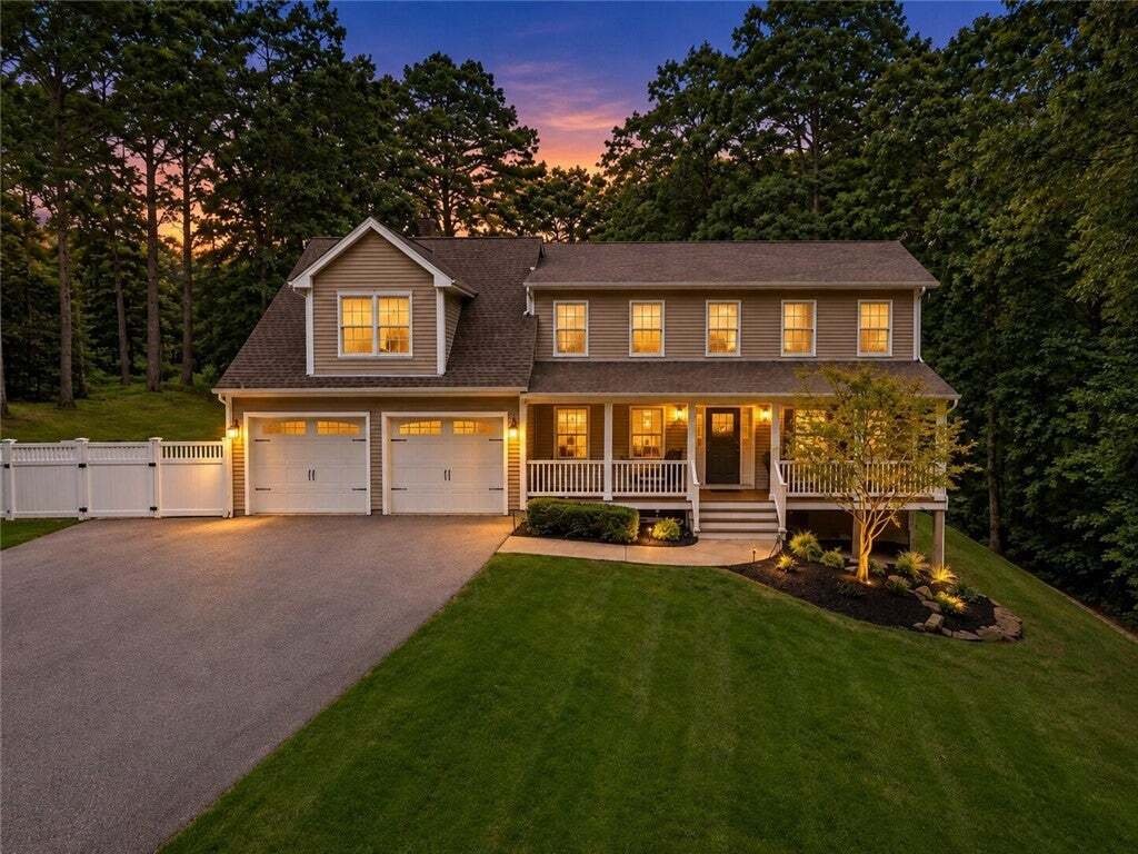 House in East Greenwich, Rhode Island, United States 1 - 19051054