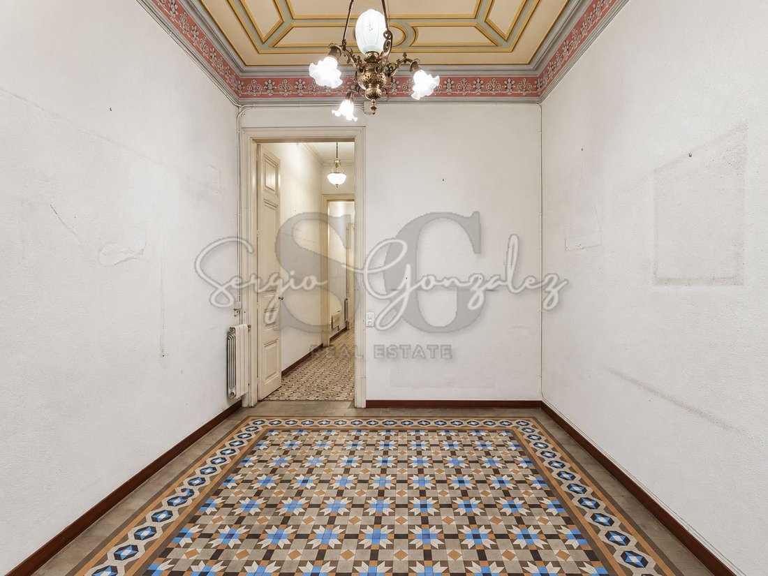 Apartment in Eixample, Barcelona, Spain 5 - 19055437